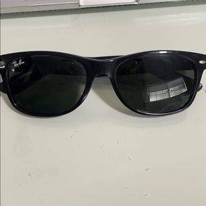 Ray bans wayfarer